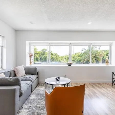 Seaside Escape Steps To Beach, Dining, Shopping And Las Olas! Fort Lauderdale Exterior photo
